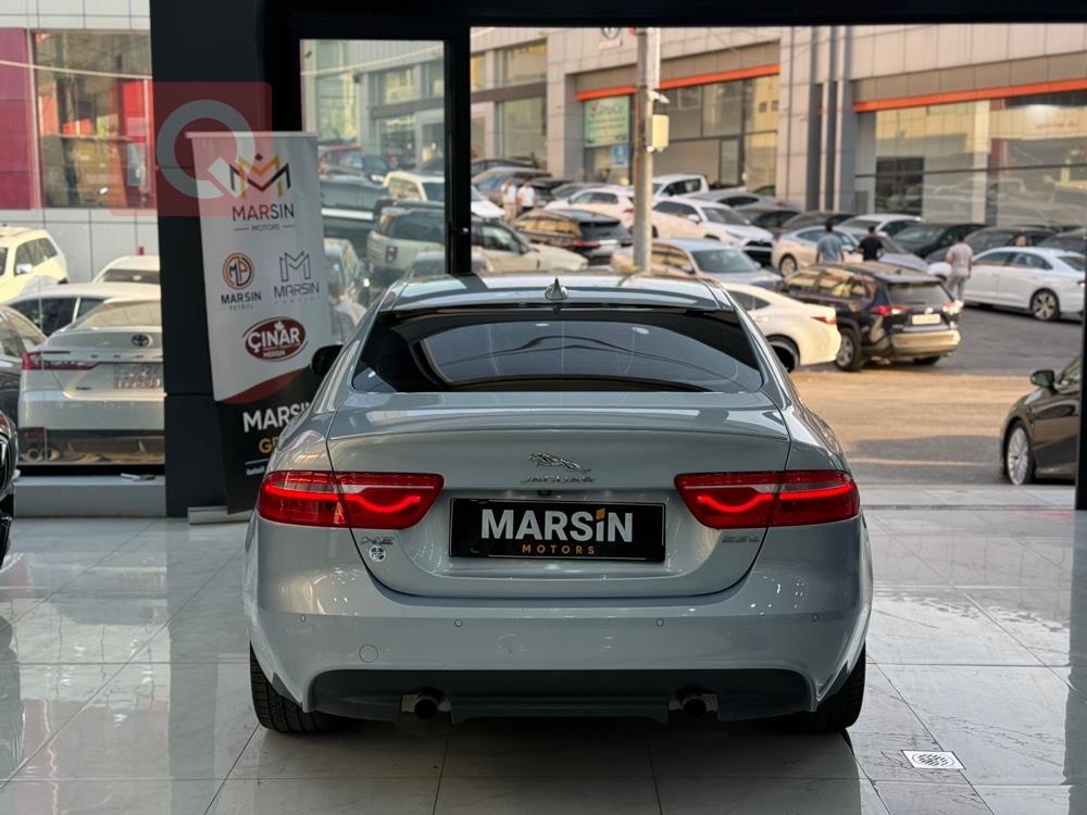 جاكوار XE